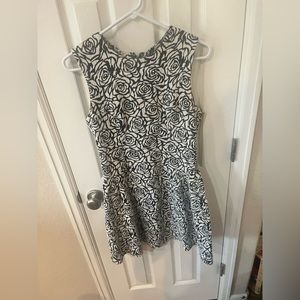 Forever 21. Size M. Formal Dress